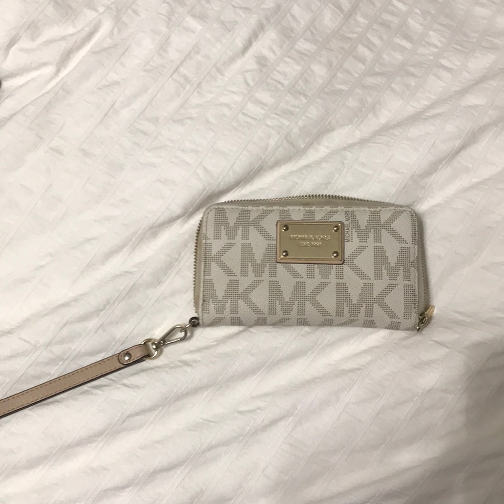 Michael Kors Wristlet